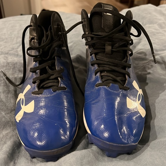 Under Armour Baseball Cleats, great condition - Picture 3 of 4